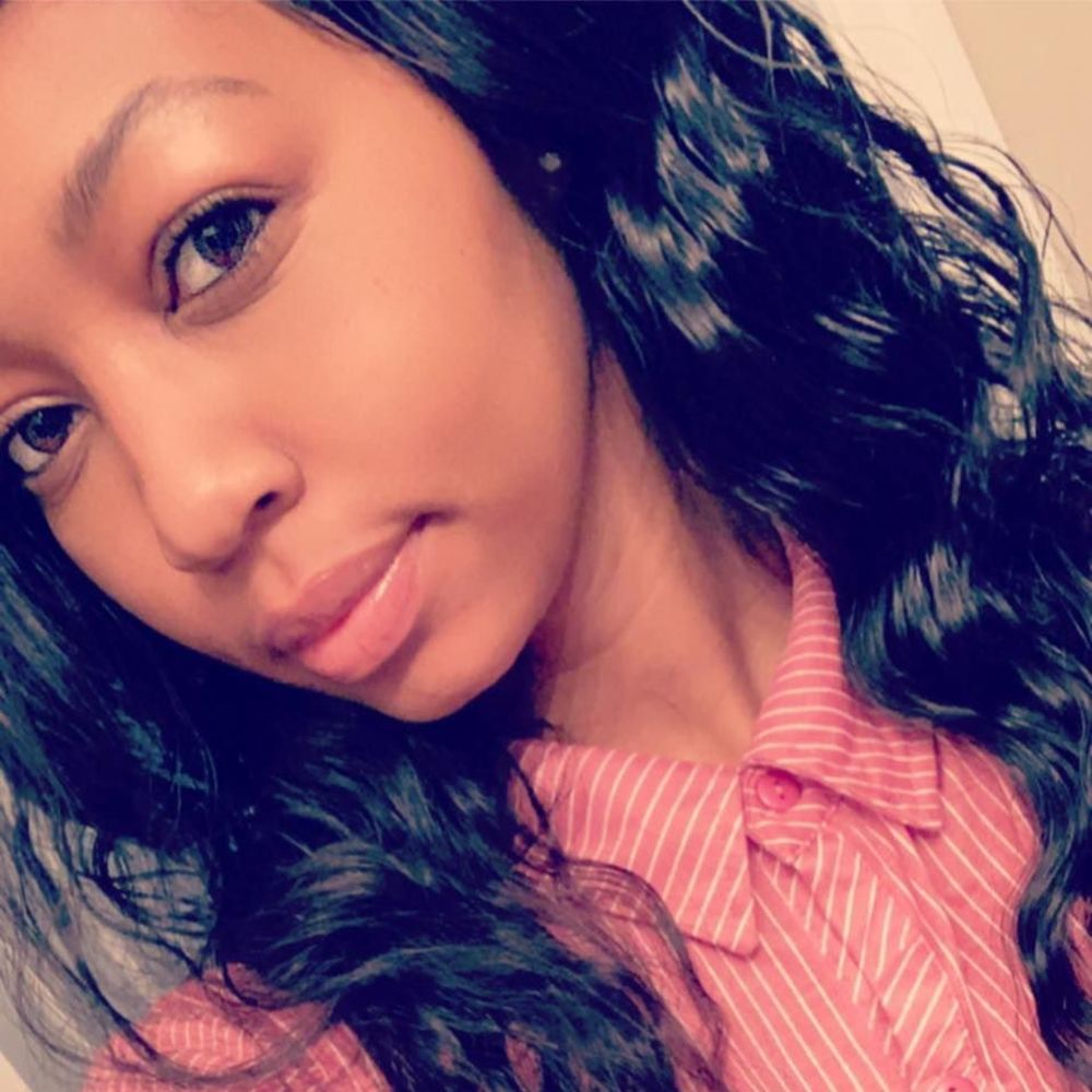 Meet your Posher, Kiana